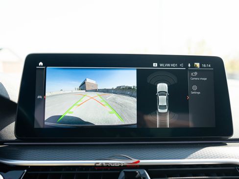 Used 2022 BMW 540i xDrive w/ M Sport Package image 24