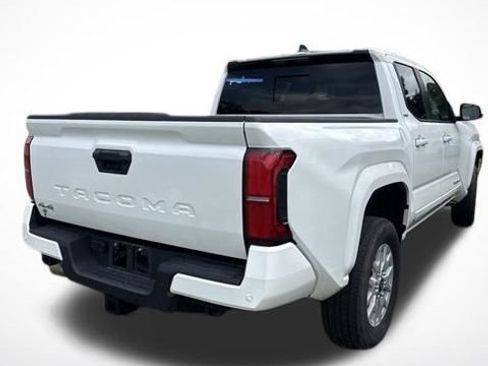Used 2024 Toyota Tacoma SR5 AWD/4WD image 2