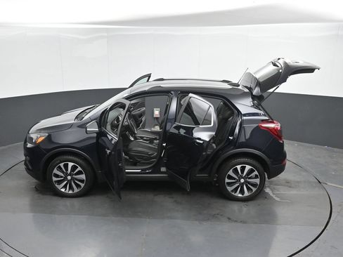 Used 2021 Buick Encore Preferred AWD/4WD image 49