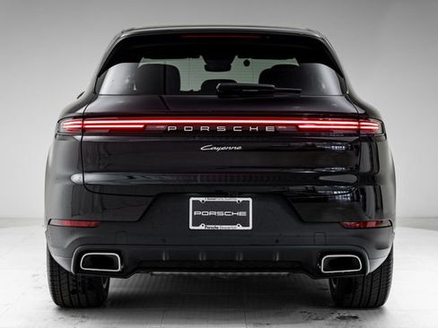 New 2026 Porsche Cayenne AWD/4WD image 32