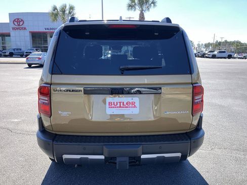 Certified 2024 Toyota Land Cruiser image 4