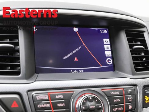 Used 2020 Nissan Pathfinder SL AWD/4WD image 19