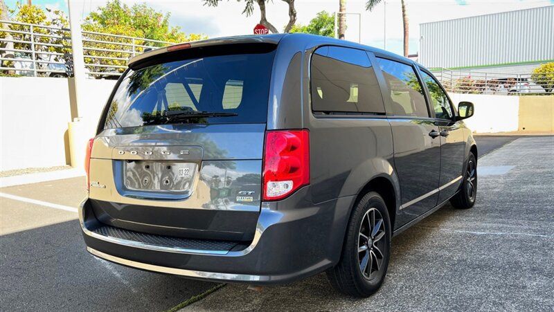 Used 2019 Dodge Grand Caravan GT FWD image 5