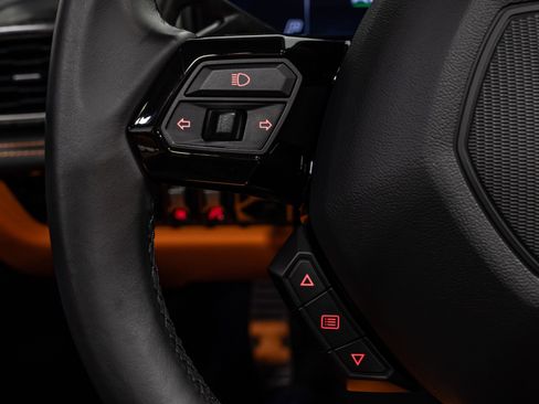 Used 2021 Lamborghini Huracan EVO RWD image 54