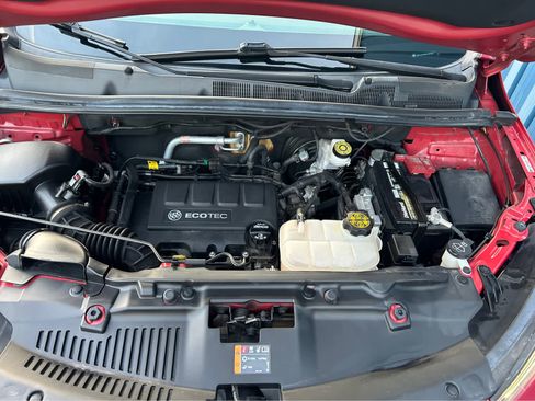 Used 2018 Buick Encore Sport Touring image 6