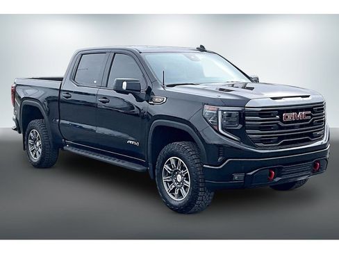 Used 2024 GMC Sierra 1500 AT4 w/ Technology Package AWD/4WD image 3