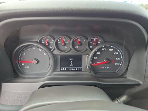 Certified 2026 Chevrolet Silverado 2500 Custom w/ Custom Value Package RWD image 3