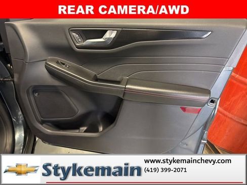 Used 2022 Ford Escape SEL w/ SEL Stealth AWD Package image 28