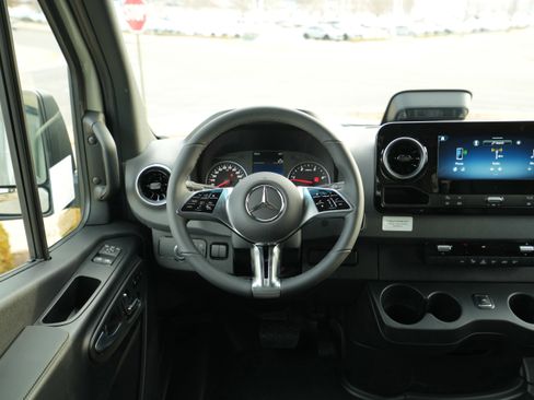 New 2026 Mercedes-Benz Sprinter 2500 image 13