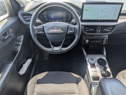 Used 2024 Ford Escape Active w/ Tech Pack #1 AWD/4WD image 16