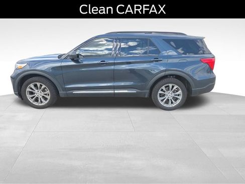 Used 2022 Ford Explorer XLT w/ Equipment Group 202A AWD/4WD image 6