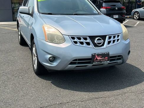 Used 2011 Nissan Rogue SV w/ Premium Pkg AWD/4WD image 3