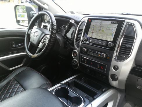 Used 2021 Nissan Titan SV w/ SV Convenience Package AWD/4WD image 36