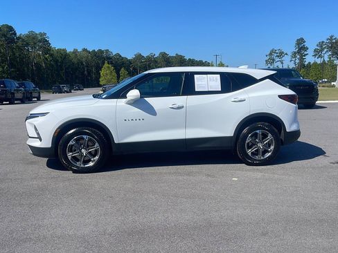 Used 2025 Chevrolet Blazer LT FWD image 4