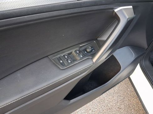 Used 2024 Volkswagen Tiguan S image 15