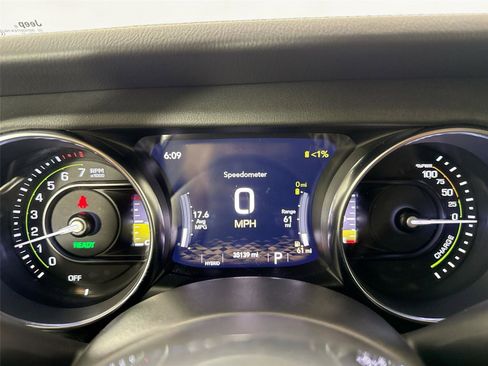 Used 2022 Jeep Wrangler Unlimited Sahara image 19