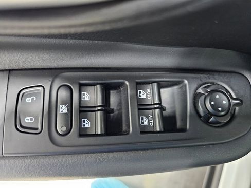 Used 2023 Jeep Renegade Trailhawk AWD/4WD image 23