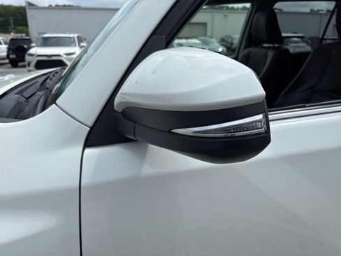 Used 2019 Toyota 4Runner Limited AWD/4WD image 9