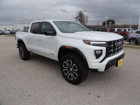 Certified 2024 GMC Canyon AT4 w/ Technology Package image 3