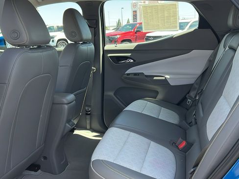Used 2023 Chevrolet Bolt EUV Premier w/ Sun & Sound Package FWD image 15