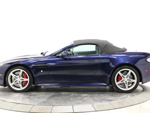 Used 2016 Aston Martin V8 Vantage GT RWD image 80
