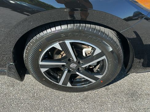 Certified 2024 Nissan Sentra SV w/ All-Weather Package FWD image 8