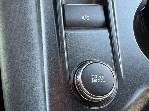 New 2026 Ford Explorer ST-Line w/ ST-Line Street Pack image 17