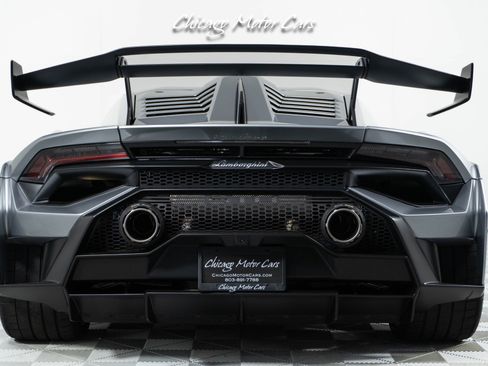 Used 2024 Lamborghini Huracan STO image 12