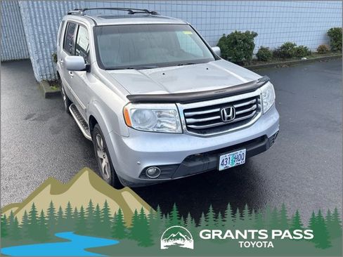 Used 2014 Honda Pilot Touring image 1