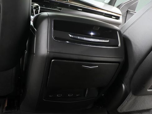 Used 2022 Cadillac Escalade Sport Platinum w/ LPO, ONYX Package image 26