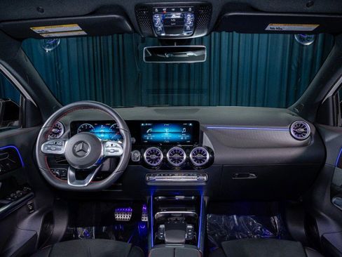 Certified 2023 Mercedes-Benz GLA 250 image 25