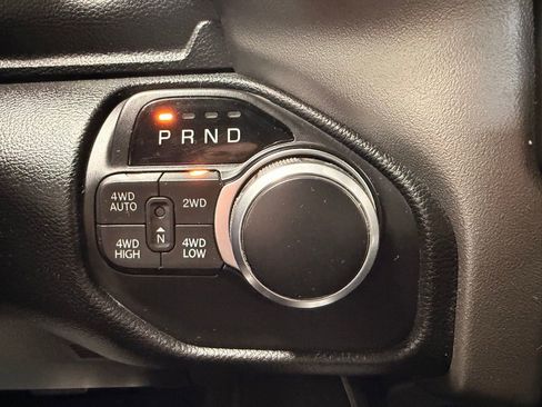Used 2019 RAM 1500 Big Horn AWD/4WD image 34