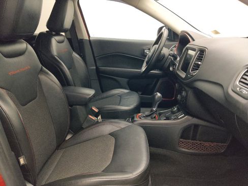 Used 2021 Jeep Compass Trailhawk AWD/4WD image 21