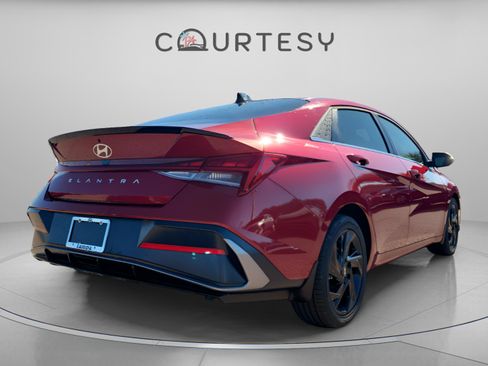 New 2026 Hyundai Elantra SEL Sport image 4