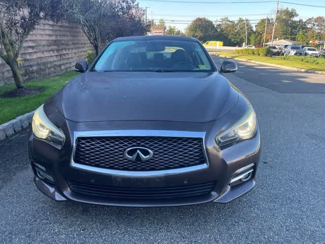 Used 2015 INFINITI Q50 Premium w/ Deluxe Touring Package AWD/4WD image 2
