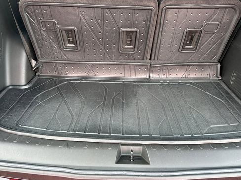 Used 2022 Chevrolet Traverse High Country w/ LPO, Floor Liner Package image 18