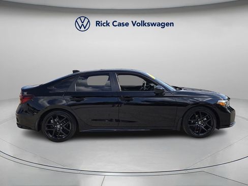 Used 2025 Honda Civic Sport image 3