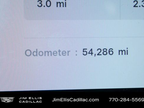 Used 2022 Tesla Model Y Long Range image 31