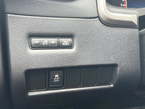 Used 2018 Nissan Murano S w/ Cargo Package FWD image 9