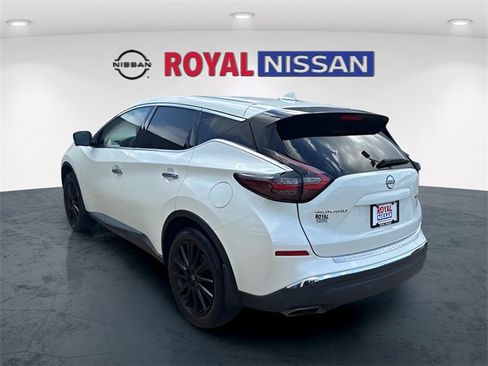 Used 2024 Nissan Murano SL image 5