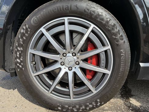 Used 2024 Mercedes-Benz GLS 63 AMG 4MATIC image 36