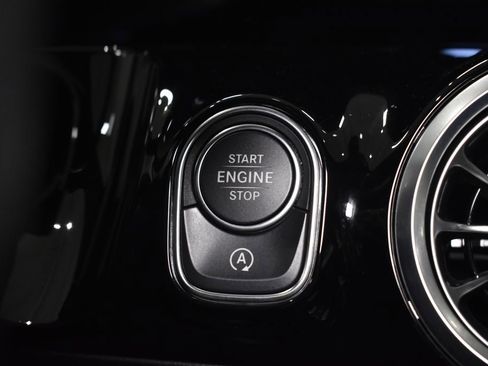 Certified 2024 Mercedes-Benz GLA 35 AMG 4MATIC image 26