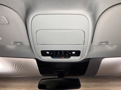 Used 2025 Ford Expedition Max Platinum image 17