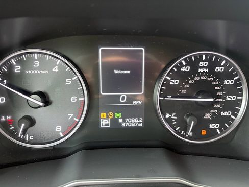 Used 2024 Subaru Outback Limited AWD/4WD image 9
