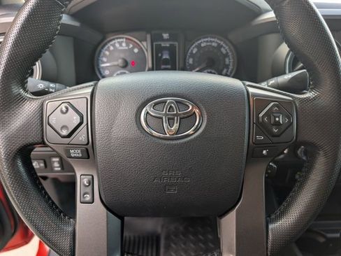 Used 2016 Toyota Tacoma TRD Sport w/ Premium & Technology Package image 12