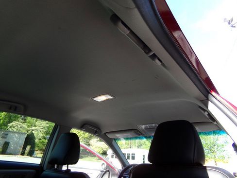 Used 2017 Toyota Camry SE image 29