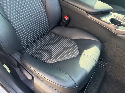 Used 2021 Toyota Camry SE w/ Convenience Package FWD image 28