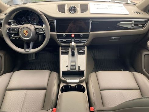 New 2026 Porsche Macan AWD/4WD image 15