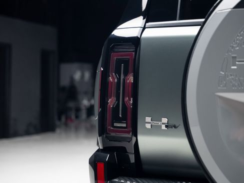 Used 2024 GMC Hummer EV 3X AWD/4WD image 32