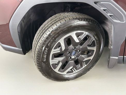 Used 2026 Subaru Forester Premium AWD/4WD image 37